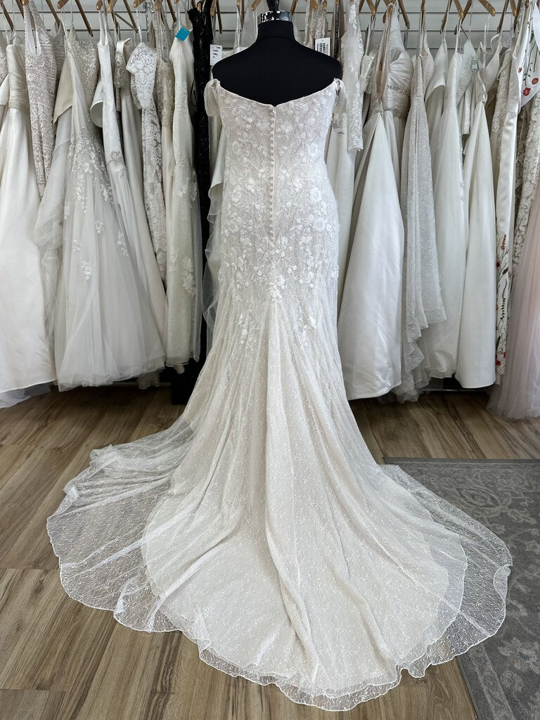 Melissa Sweet Lace Square Neck Bridal Gown 24W