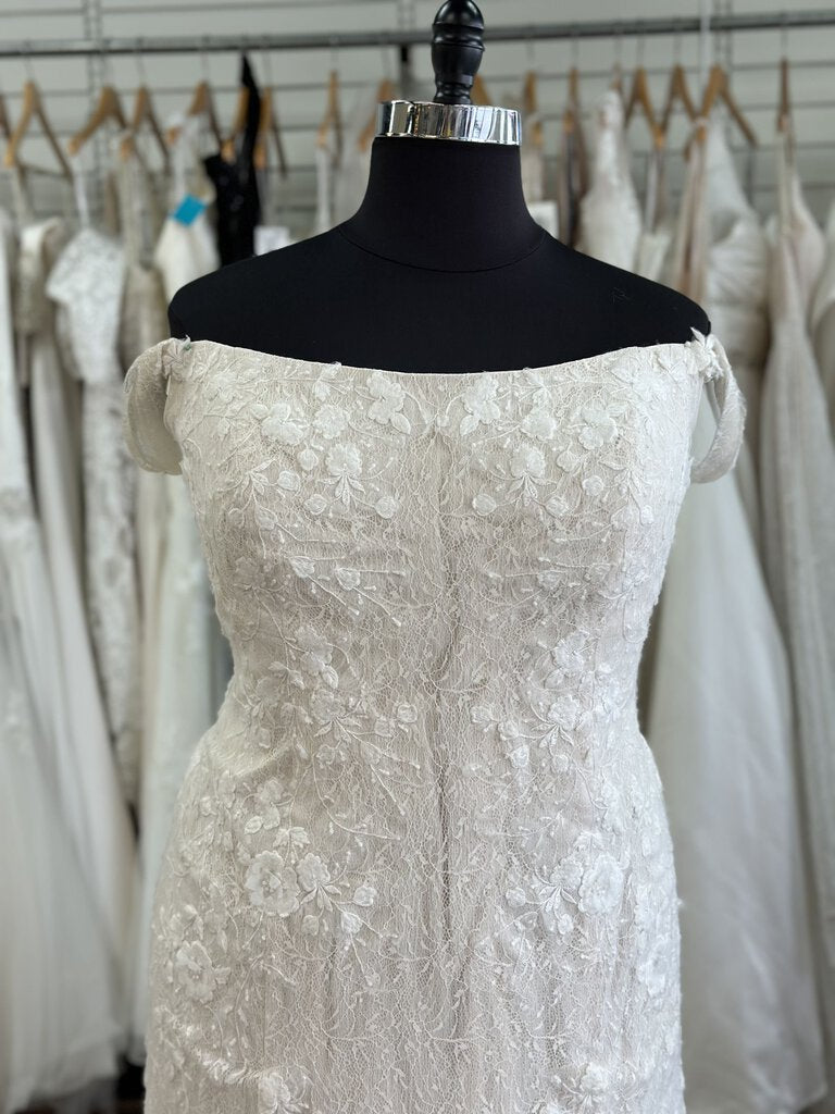 Melissa Sweet Lace Square Neck Bridal Gown 24W