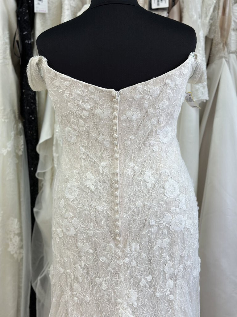 Melissa Sweet Lace Square Neck Bridal Gown 24W