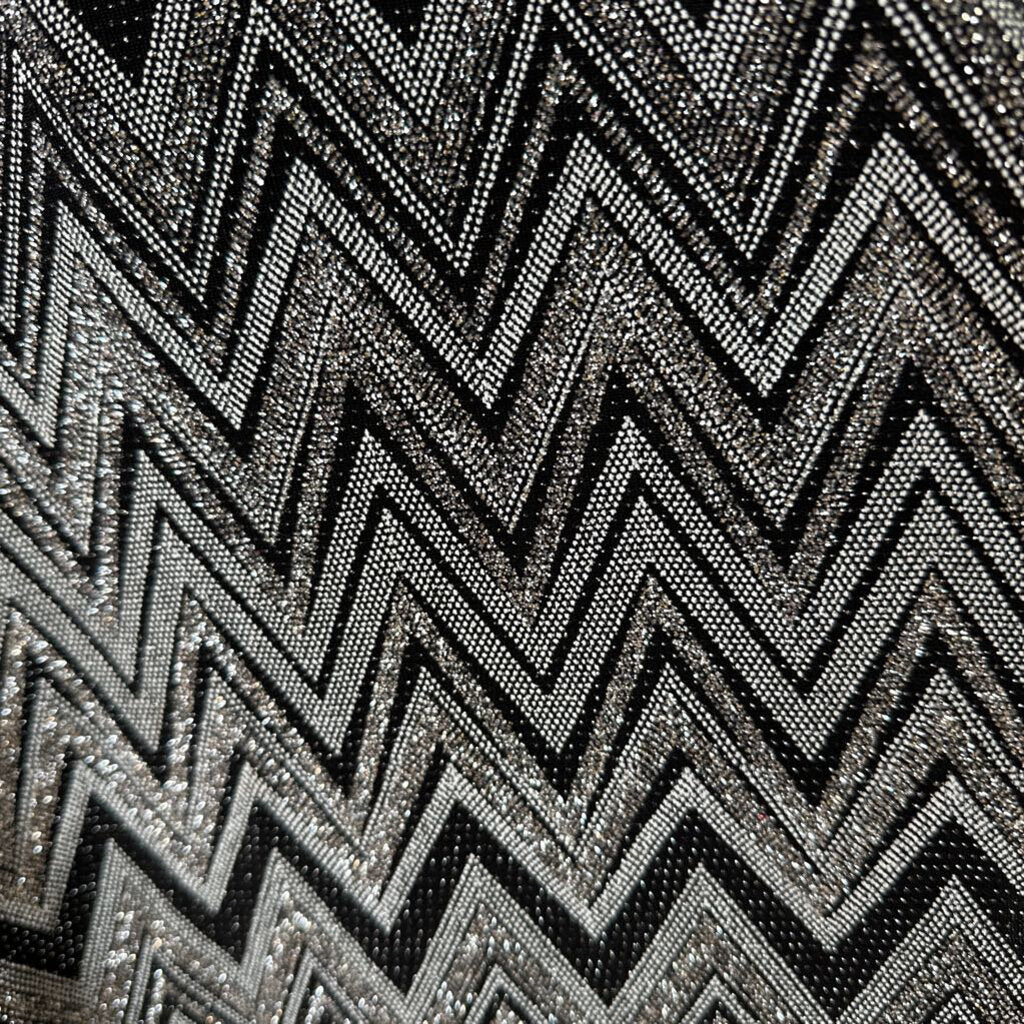 Black/Silver Shimmer Geo Print Cocktail Small
