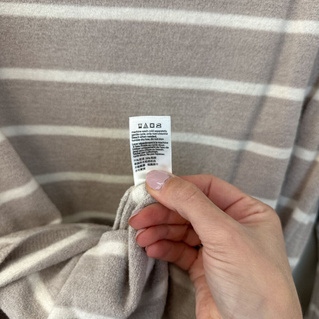 Barefoot Dreams Beige/ Cream Striped Crewneck Pullover Large
