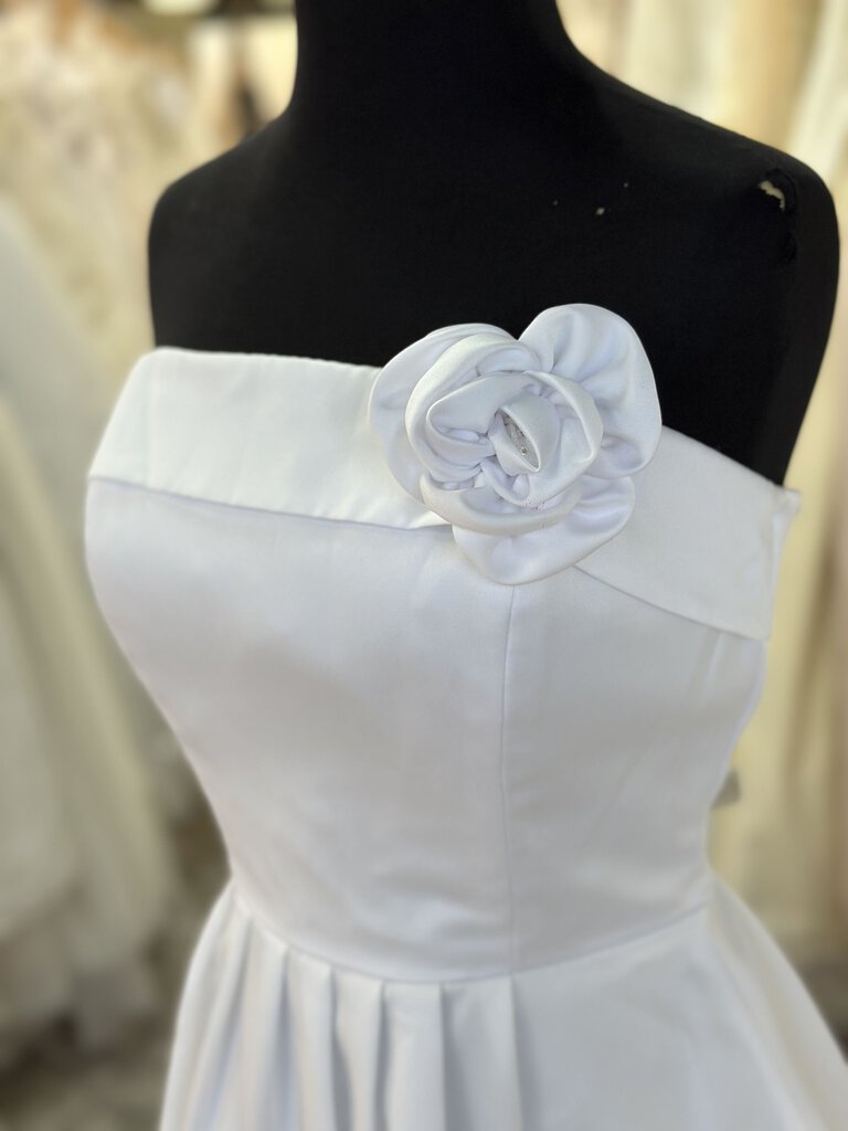B2 Strapless Short Dress With Rosette 10