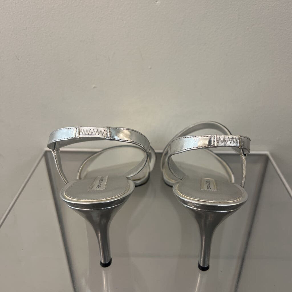 Bandolino Silver Strappy Open Toe Heels 10