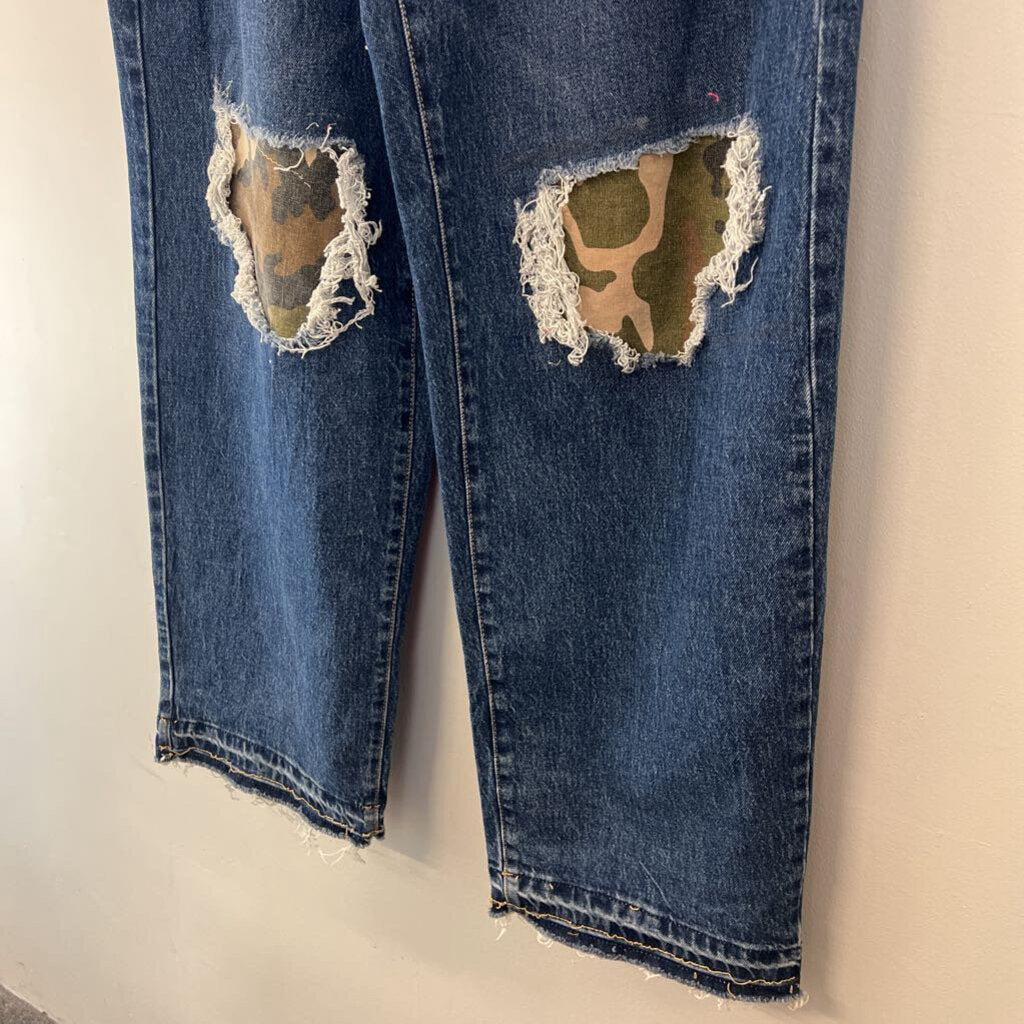 Dark Wash Distressed Camo Patch Wide Leg Denim Jeans Medium