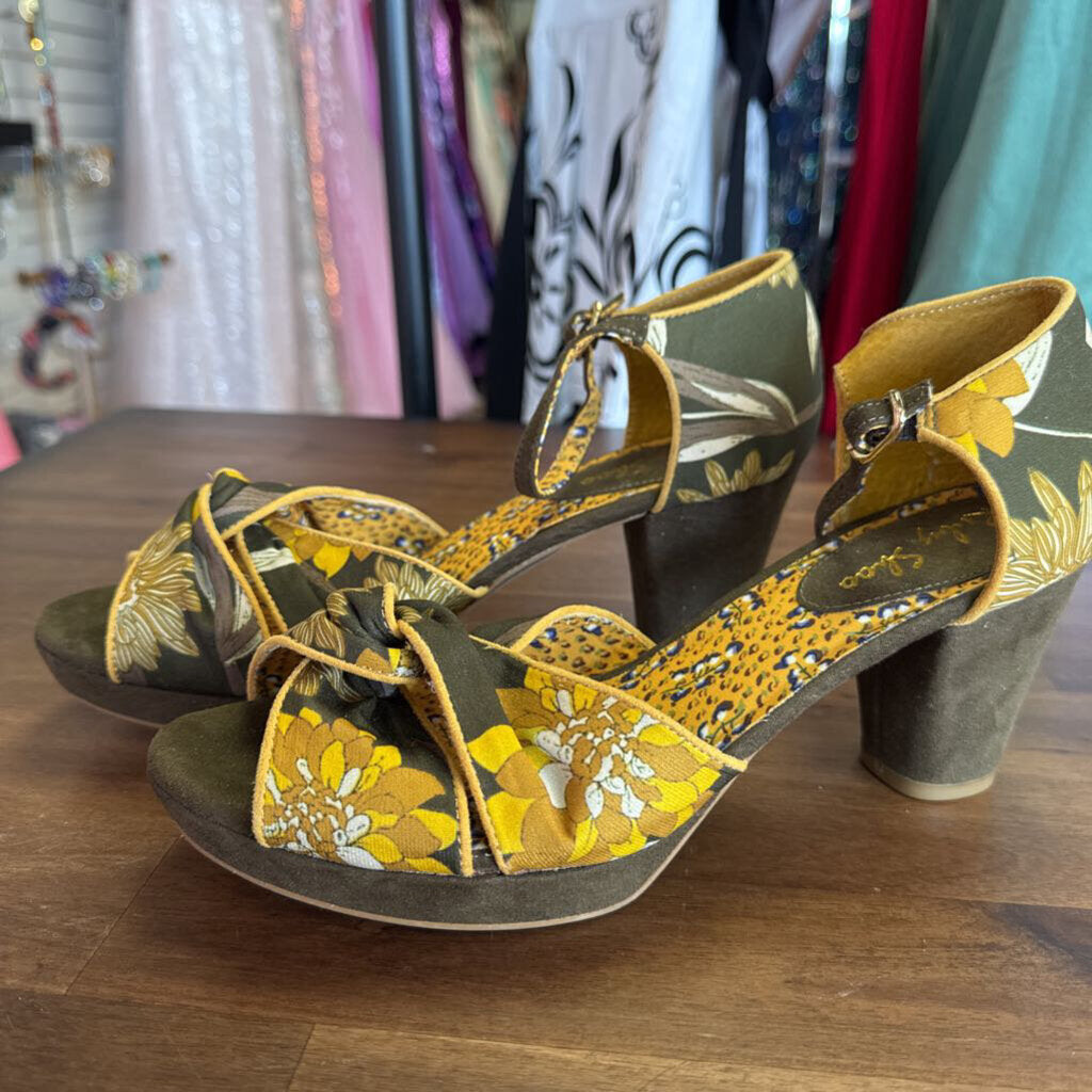 Ruby Shoo Brown/ Yellow Print Open Toe Heels 8