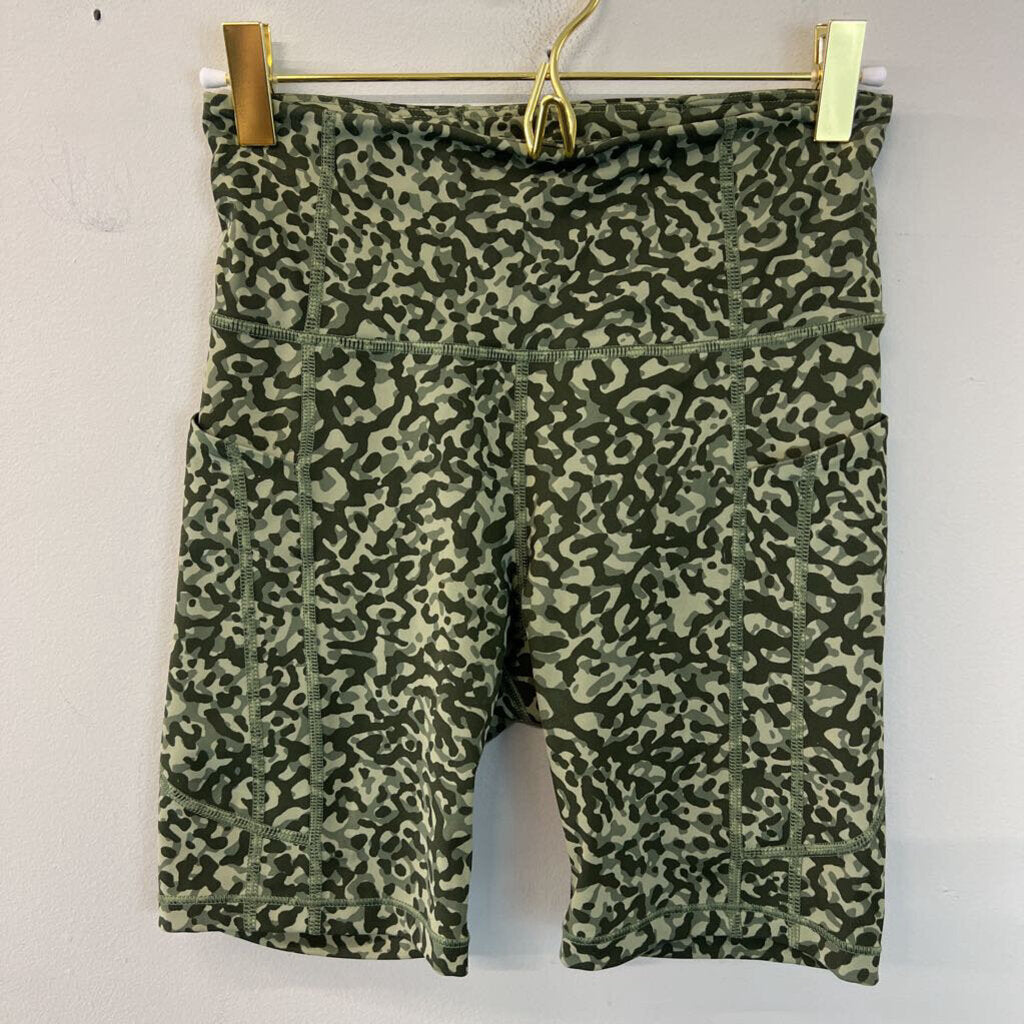 Athleta Green Print Biker Shorts Extra Small