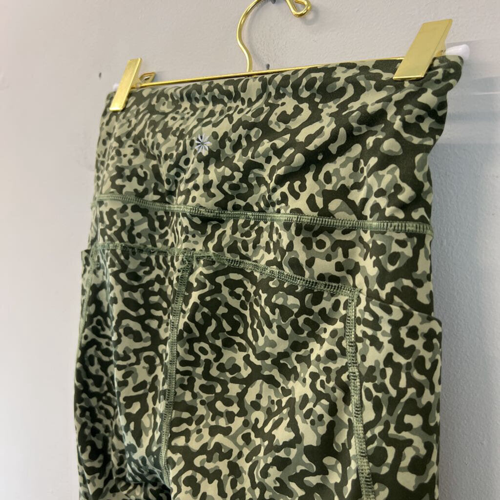 Athleta Green Print Biker Shorts Extra Small