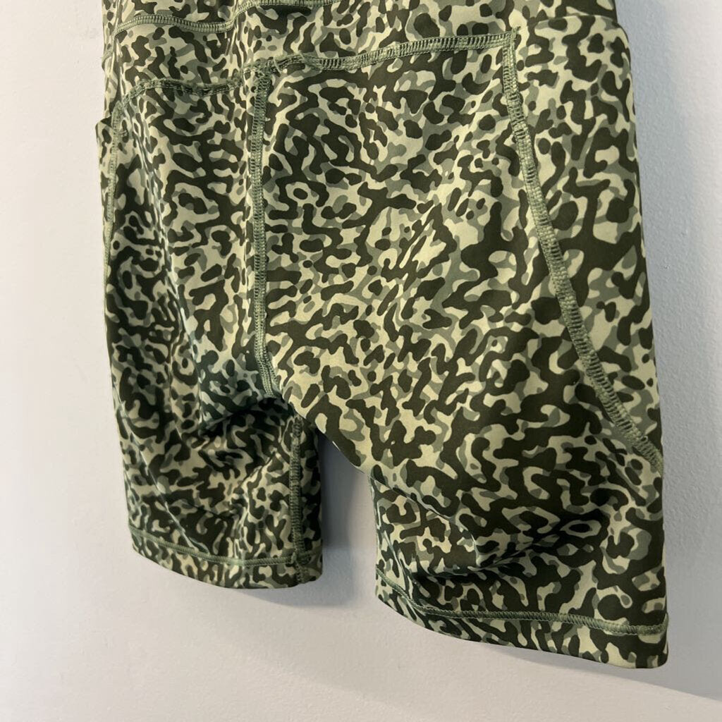 Athleta Green Print Biker Shorts Extra Small