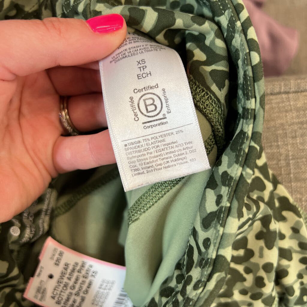 Athleta Green Print Biker Shorts Extra Small