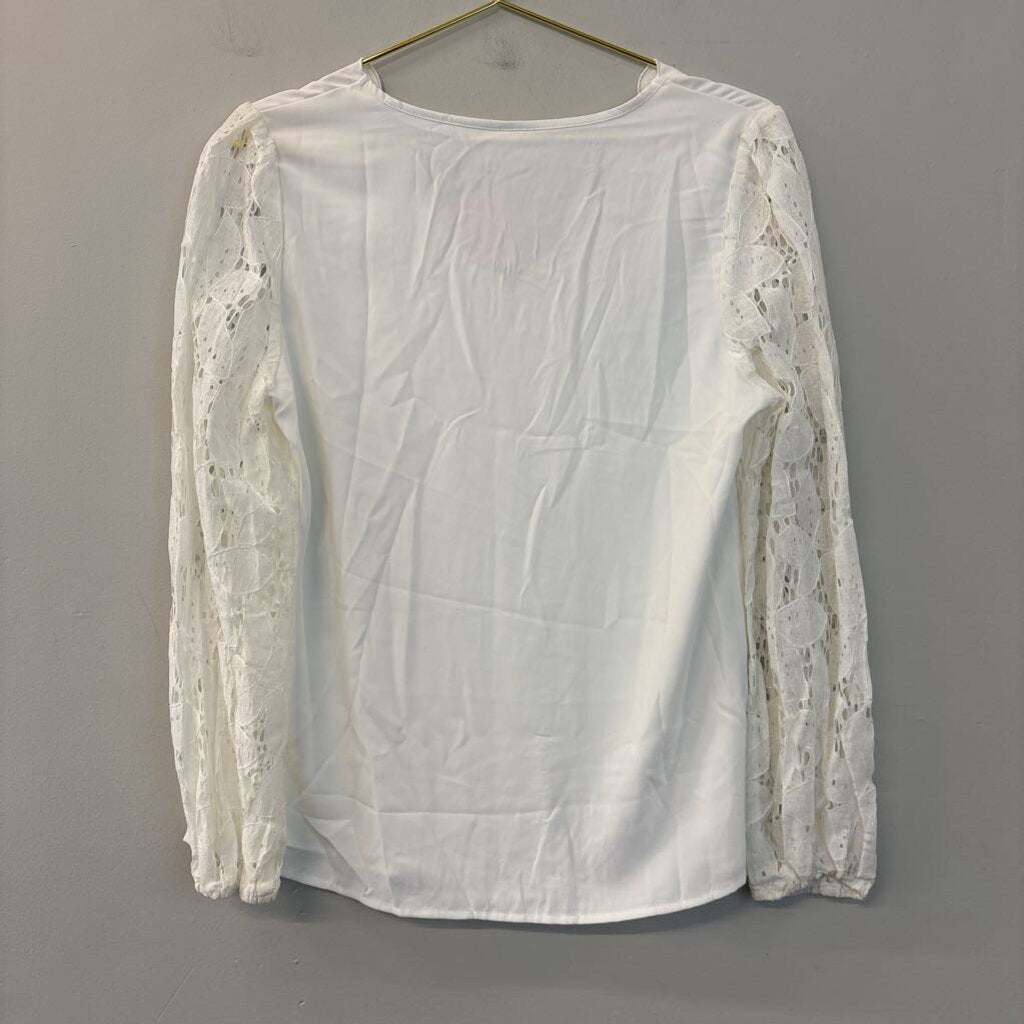 White Scallop Neckline Lace Long Sleeve Top Medium