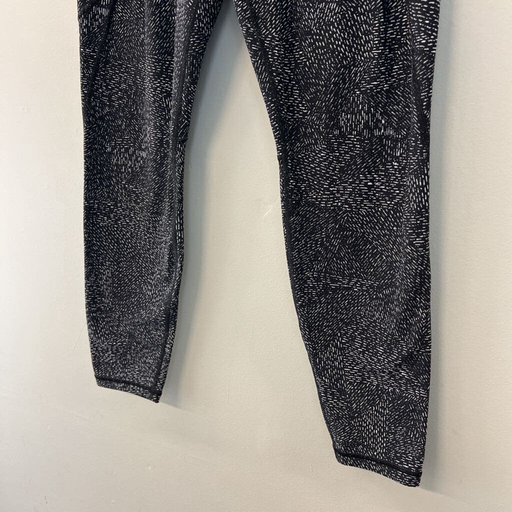 Athleta Black/ White Print Full Length Leggings Large