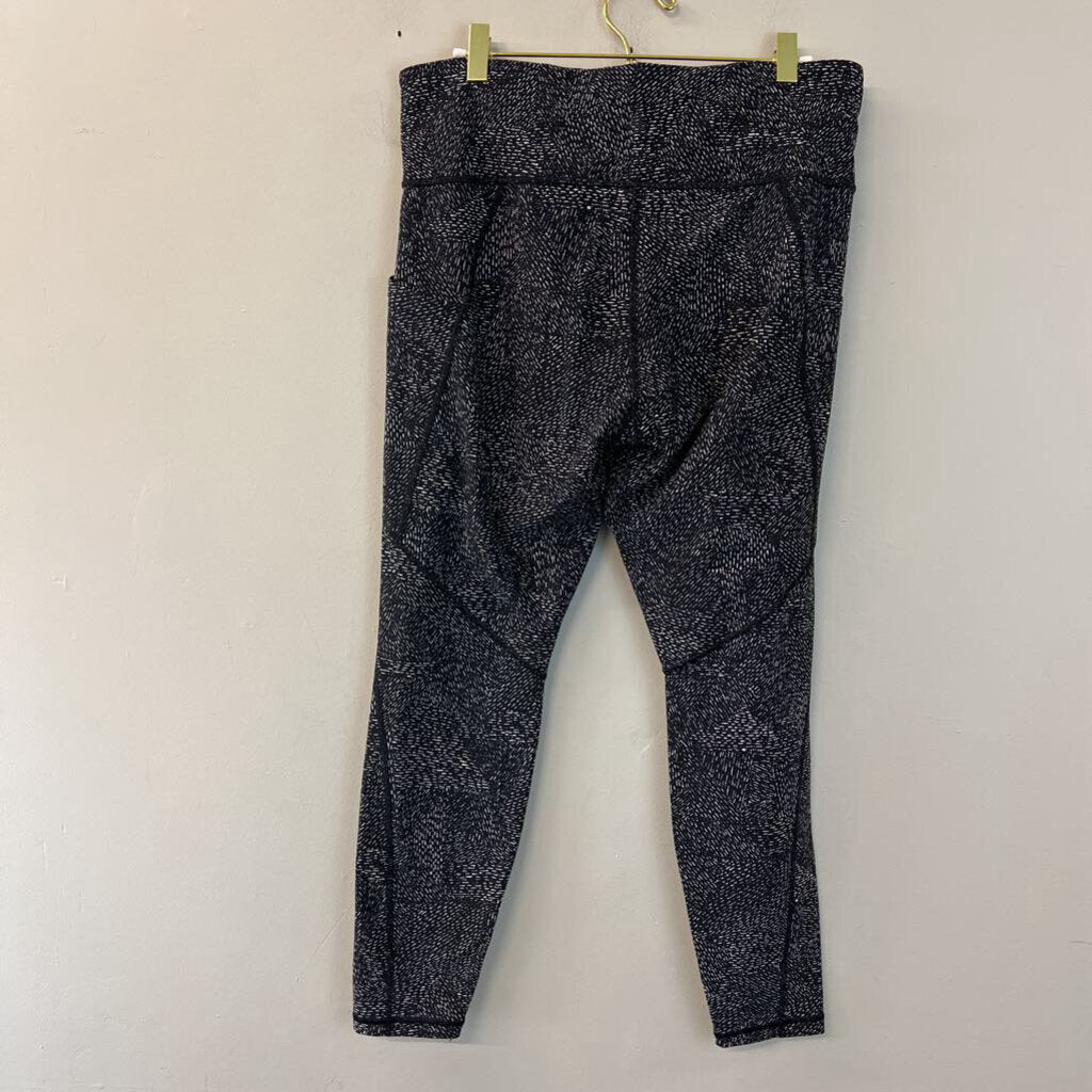 Athleta Black/ White Print Full Length Leggings Large