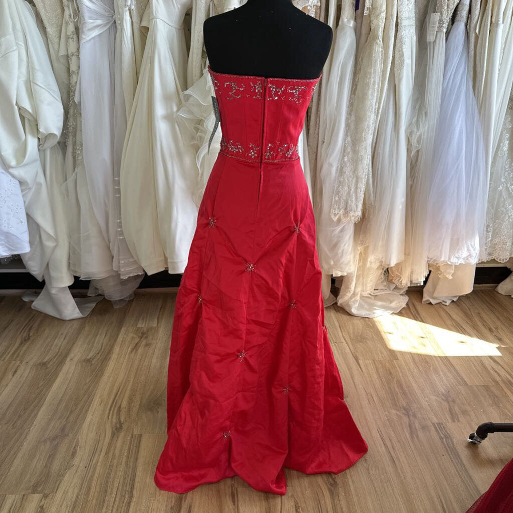 Y2K Masquerade Strapless Pickup Ballgown