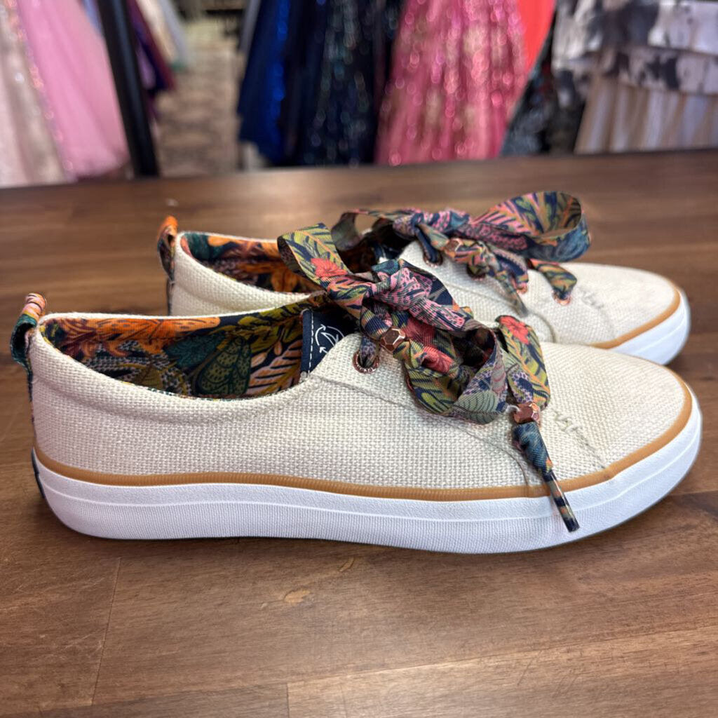 Sperry Women's Crest Vibe Seasonal Sneaker 6