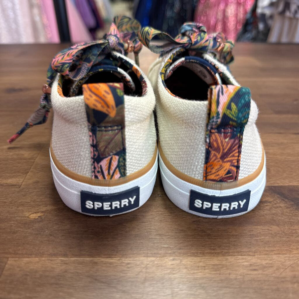 Sperry Women's Crest Vibe Seasonal Sneaker 6