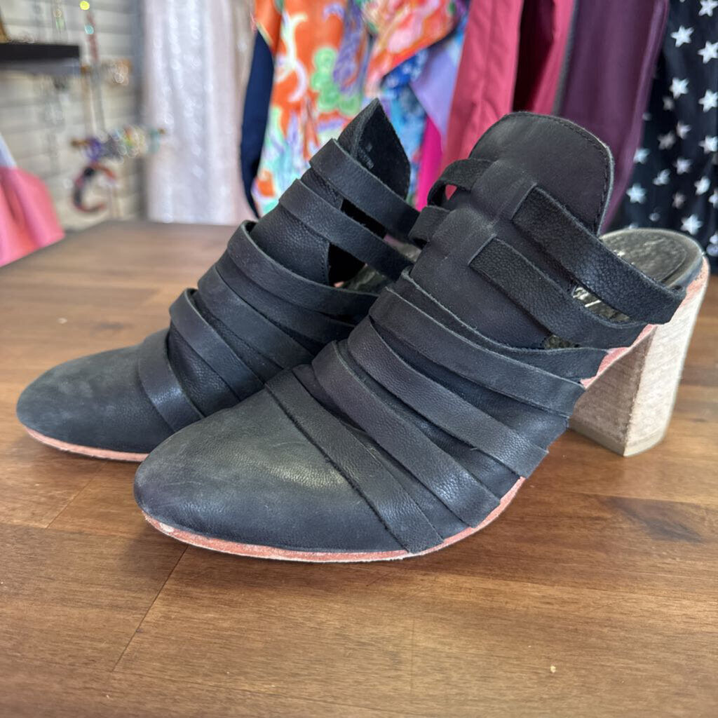 Free People Black Leather Byron Strappy Heels 38