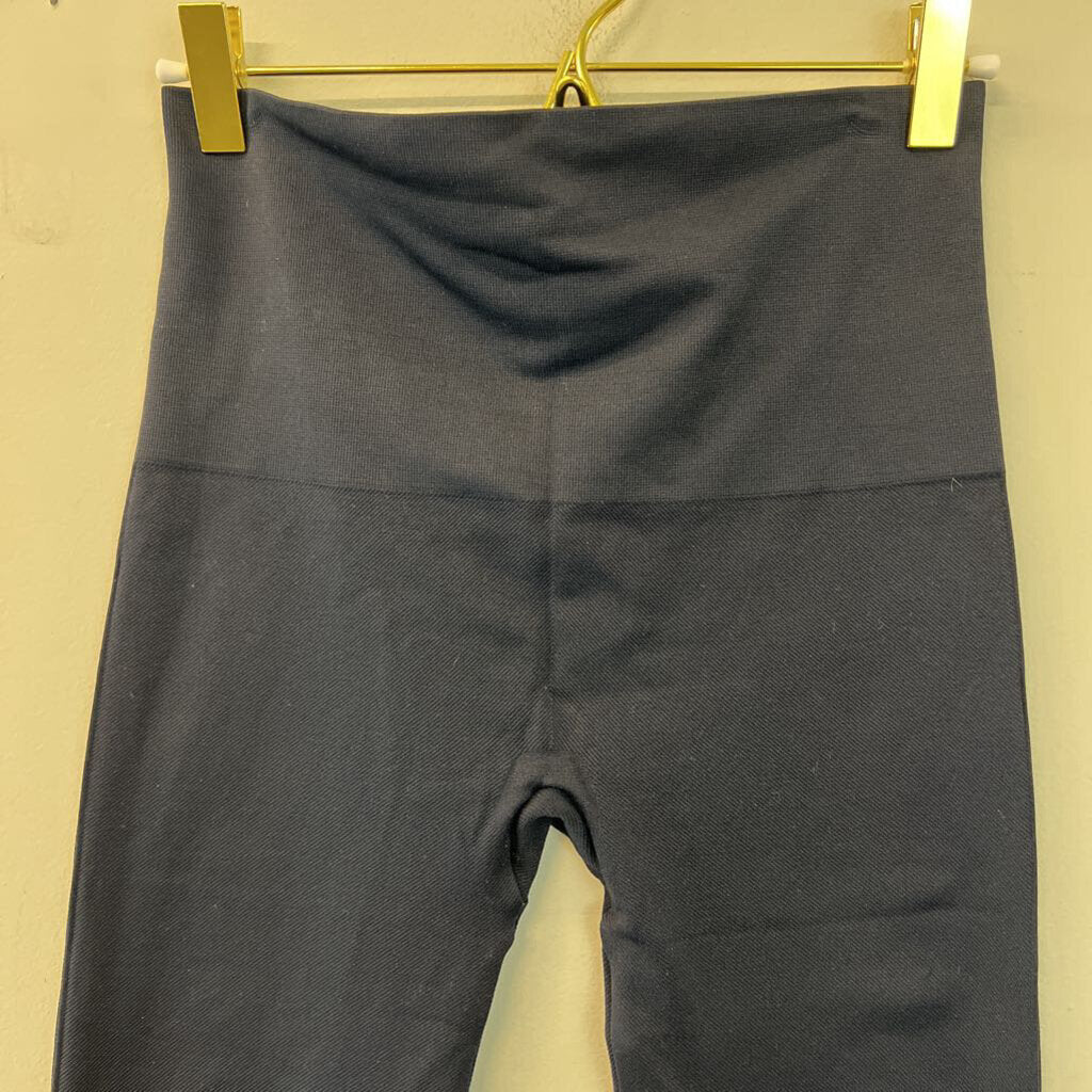 Spanx Navy Cropped Leggings Large