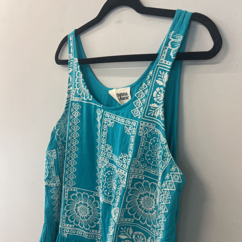 Savanna Jane Blue/ White Embroidered Tank Top Large