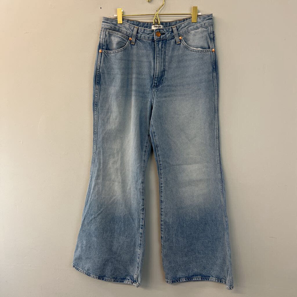 Wrangler Light Wash Flare Jeans 29