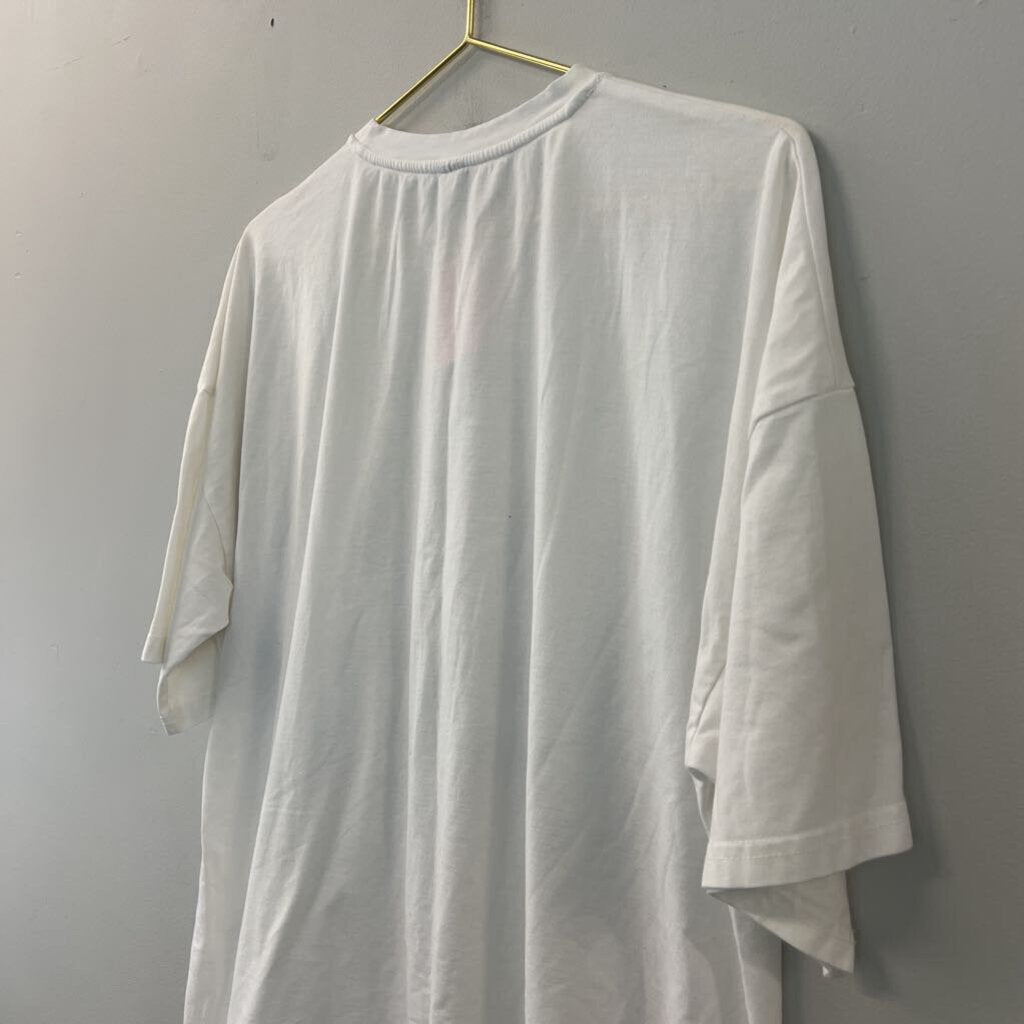 White/ Multi Flower Sunshine Short Sleeve Graphic Tee Medium