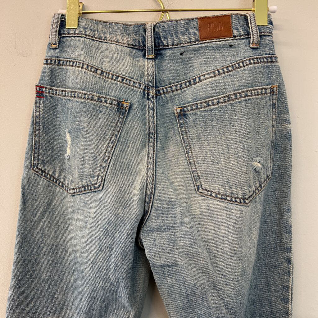 BDG Light Wash Distressed Slim Straight Jeans 24