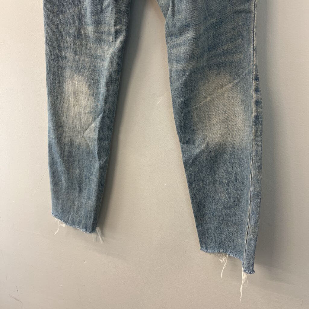 BDG Light Wash Distressed Slim Straight Jeans 24