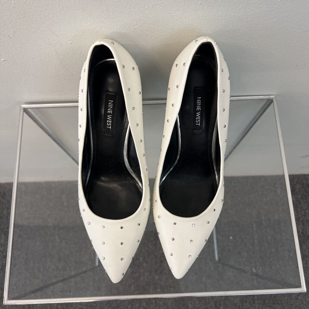 Nine West White Leather Silver Studded Pump Heels 8