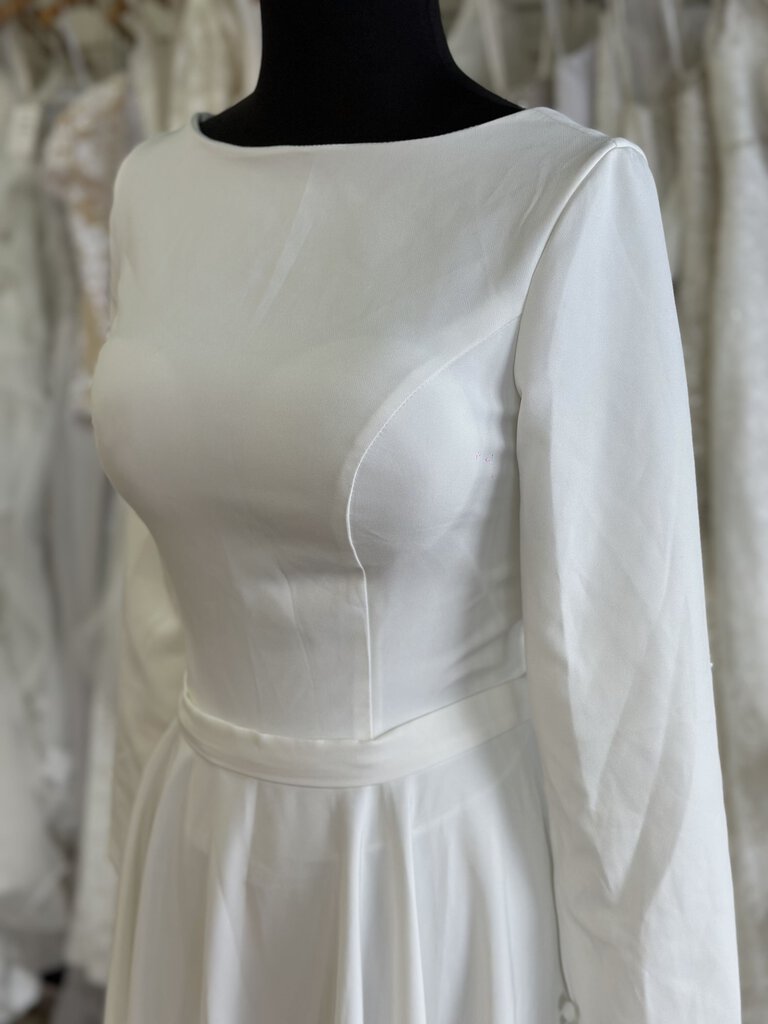 Ivory Longsleeve A-Line Bridal Gown 4/6