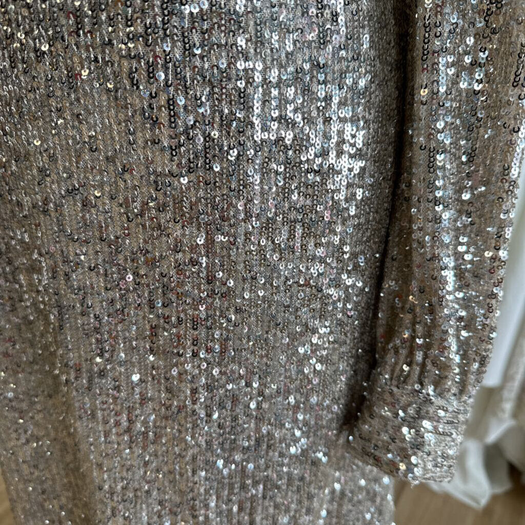 Le Chateau Gold/ Silver Sequin Long Sleeve Dress Extra Large