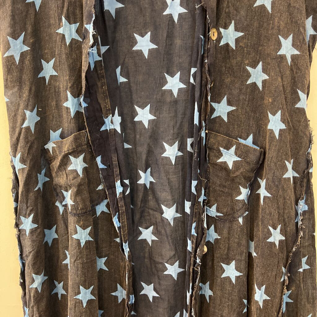 A Rare Bird Blue Star Print Button Front Sleeveless Duster One Size