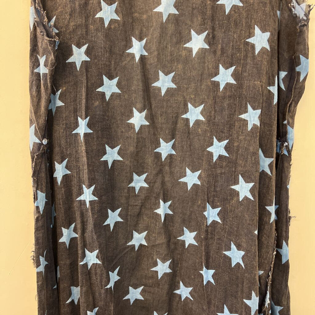 A Rare Bird Blue Star Print Button Front Sleeveless Duster One Size