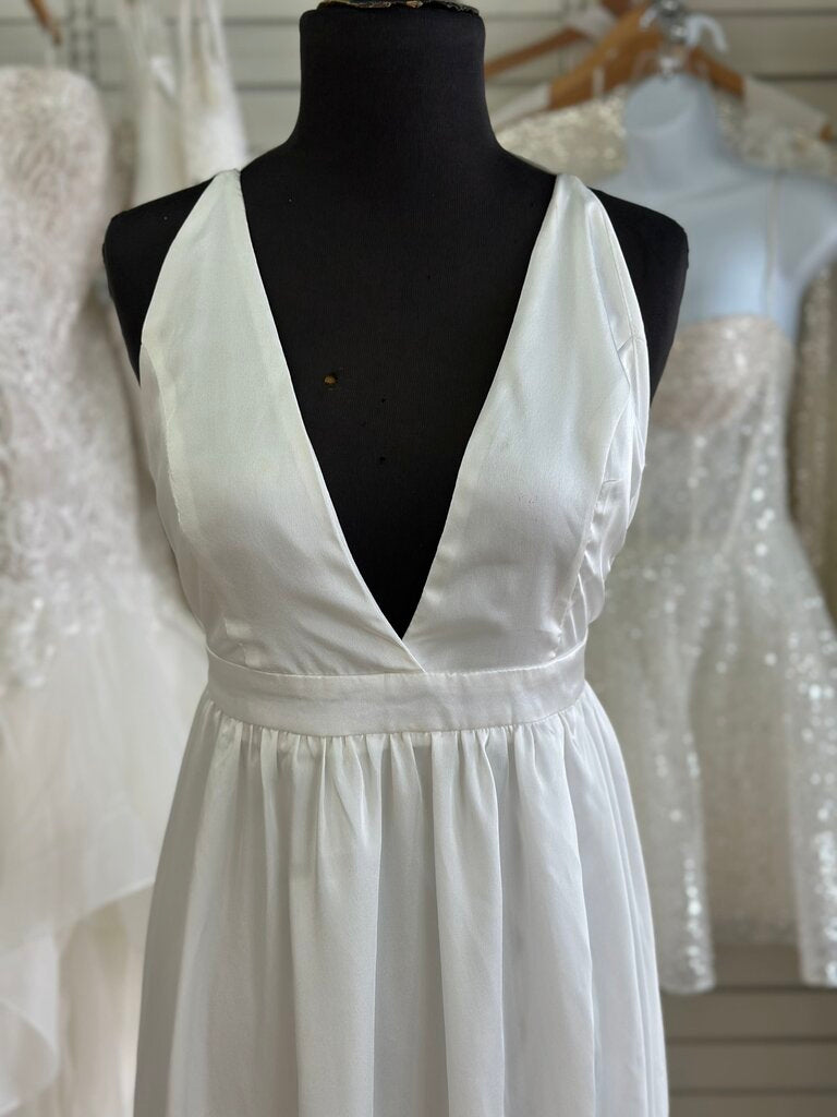 Lulus White Silky V Neck Bridal Gown Medium