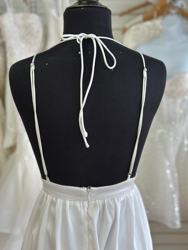 Lulus White Silky V Neck Bridal Gown Medium