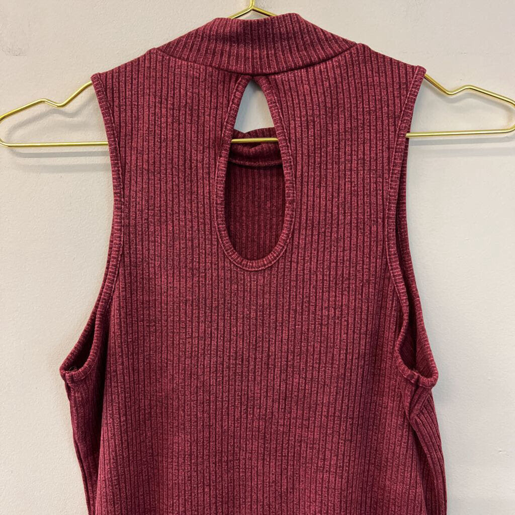 Burgundy Ribbed Mock Neck Sleeveless Top Large