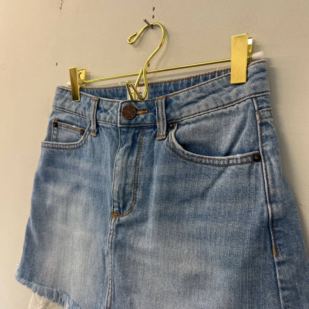 BDG Light Wash Raw Hem Edge Denim Skirt Extra Small