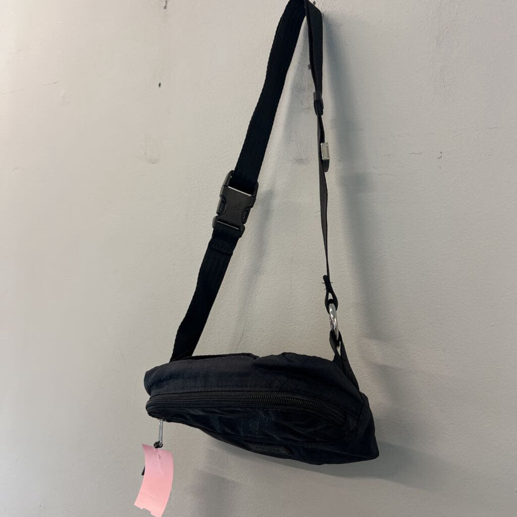 Athleta Black Excursion Mini Belt Bag