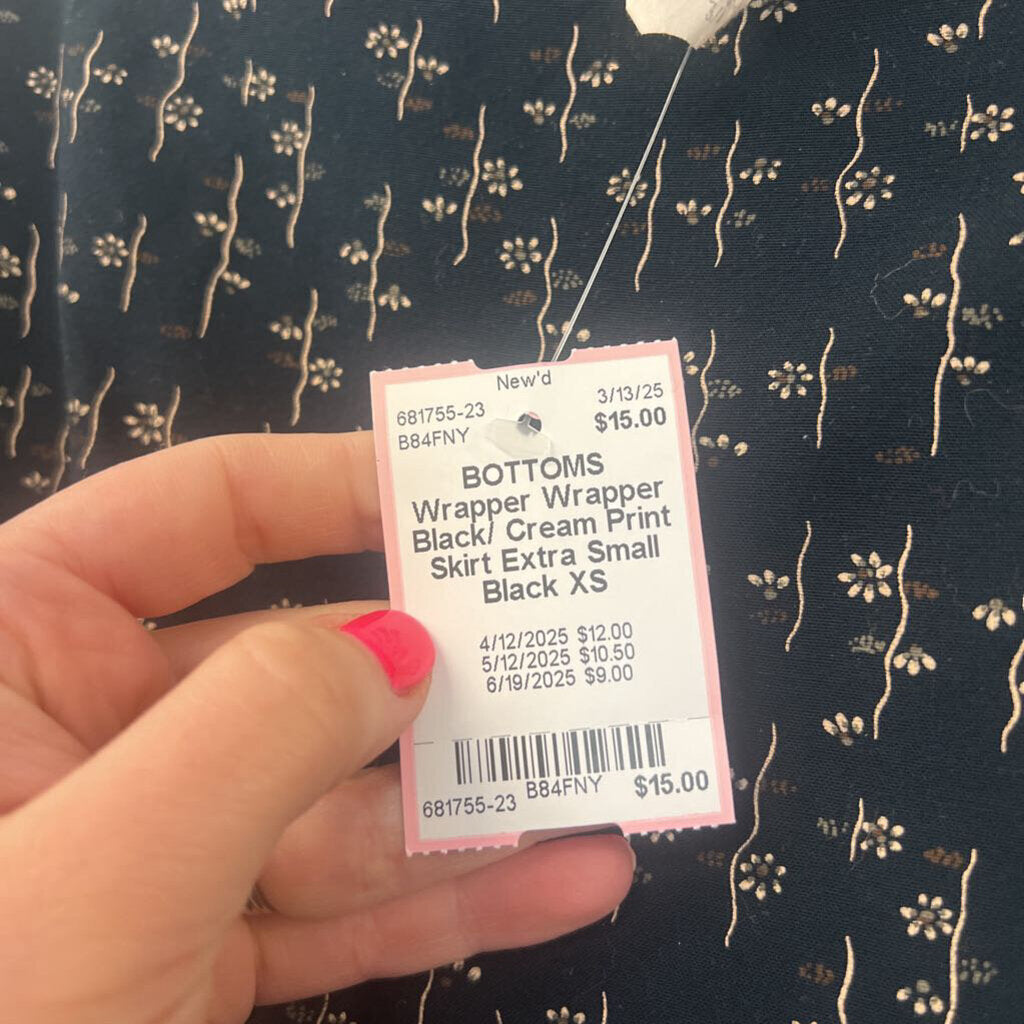 Wrapper Black/ Cream Print Skirt Extra Small