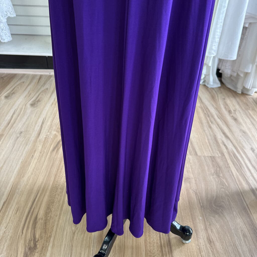 Morgan & Co Lace Halter Long Dress Small