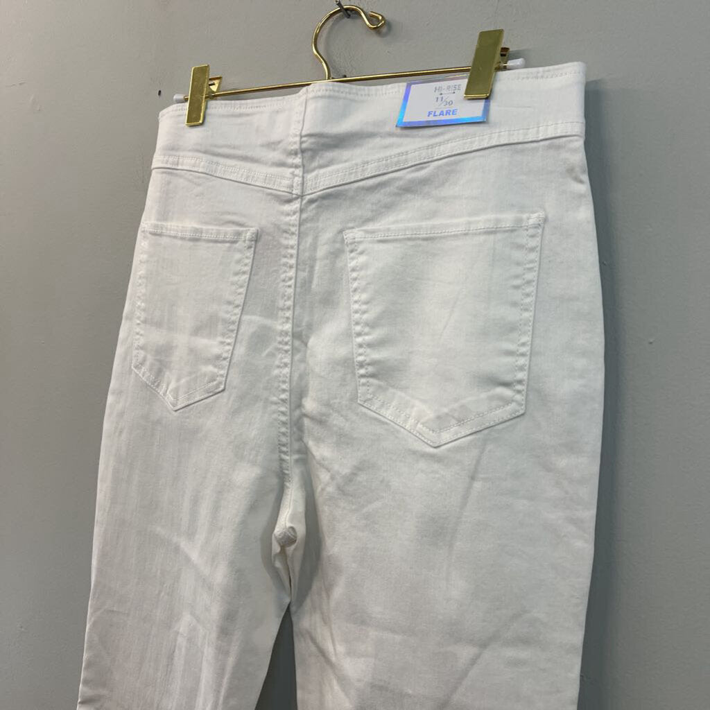 Tinseltown White High Rise Flare Pull On Jeans 11