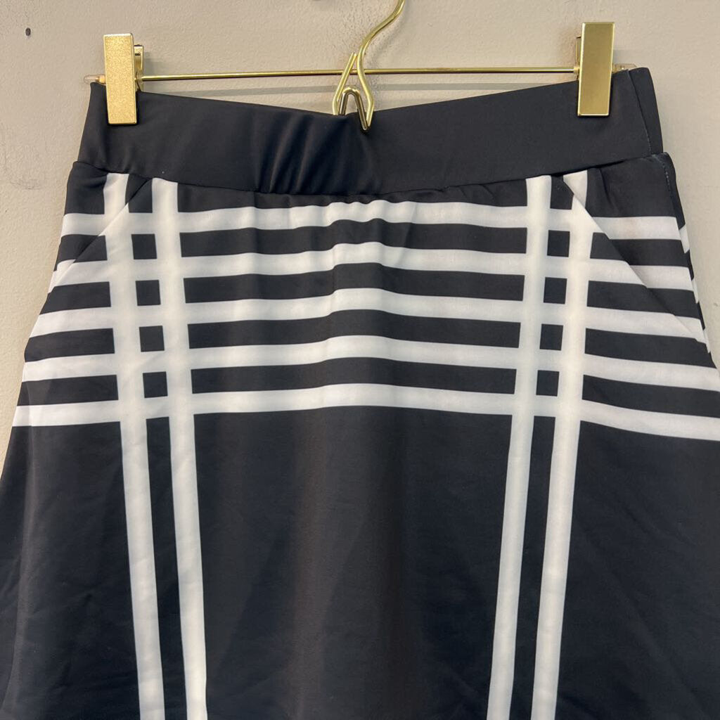 21 Grams Black/ White Print Athletic Skort Small