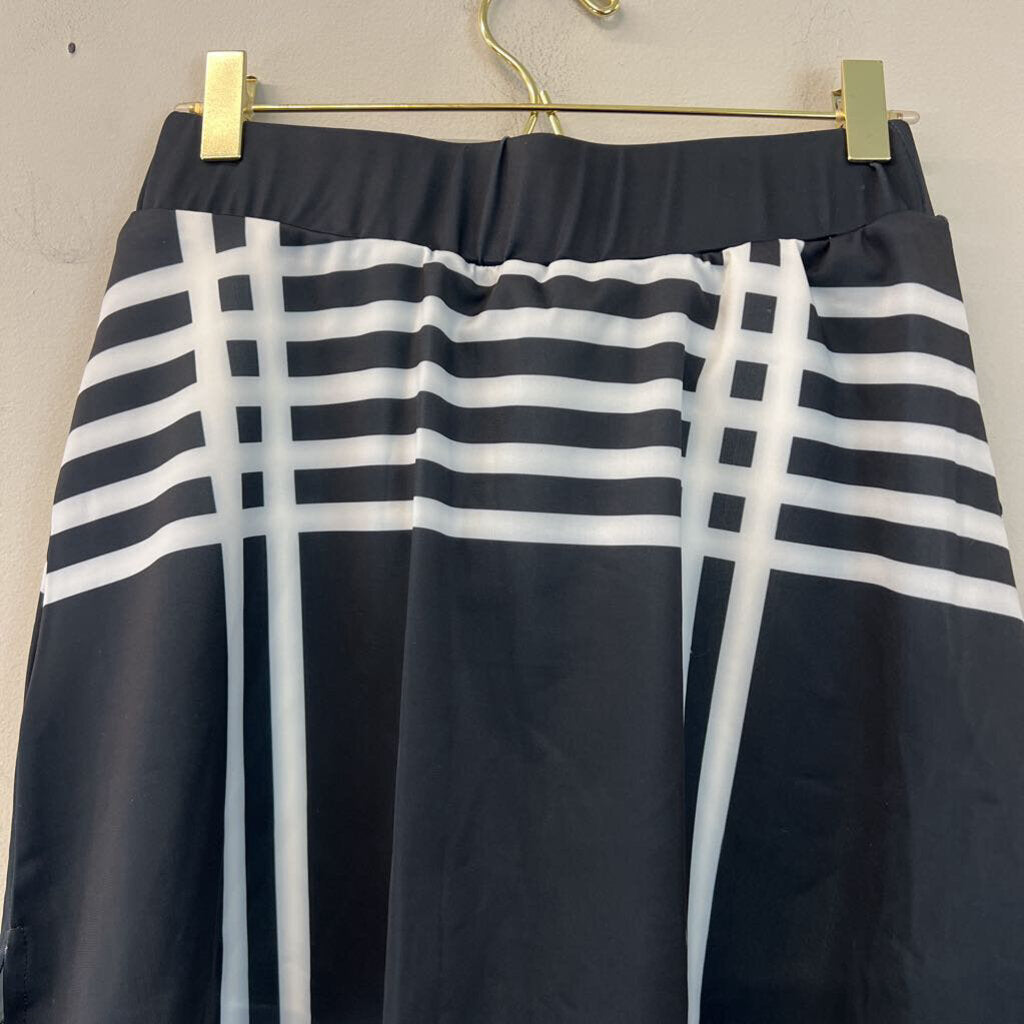 21 Grams Black/ White Print Athletic Skort Small