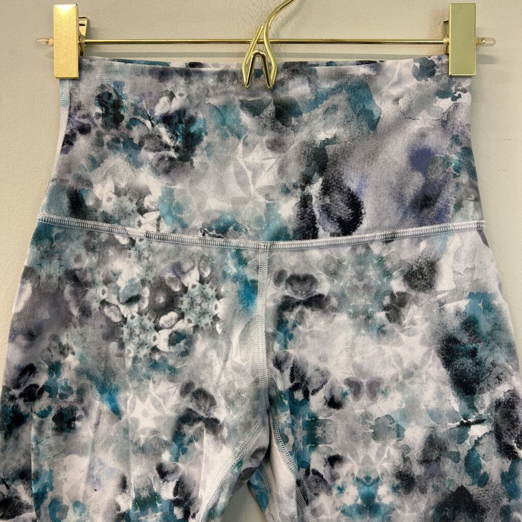 Lululemon Grey/ Blue Print Biker Shorts 4