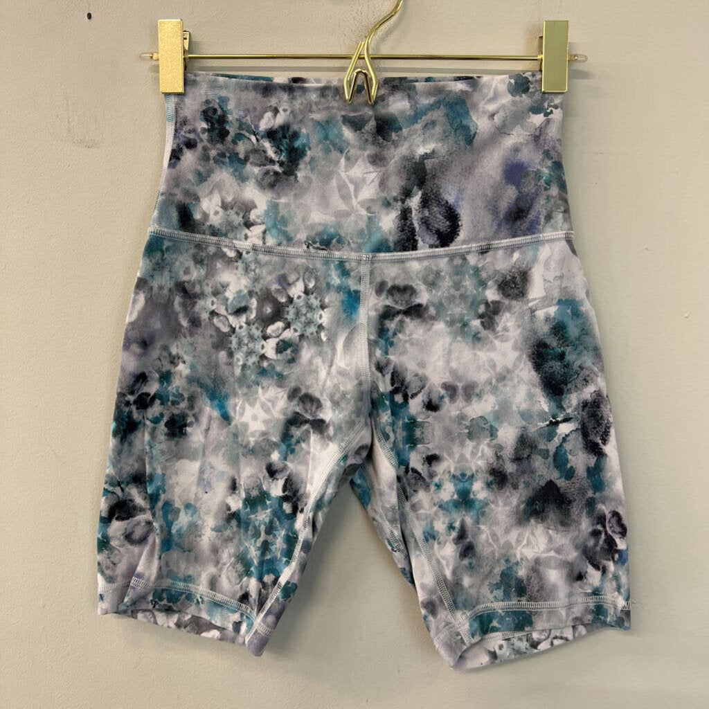 Lululemon Grey/ Blue Print Biker Shorts 4