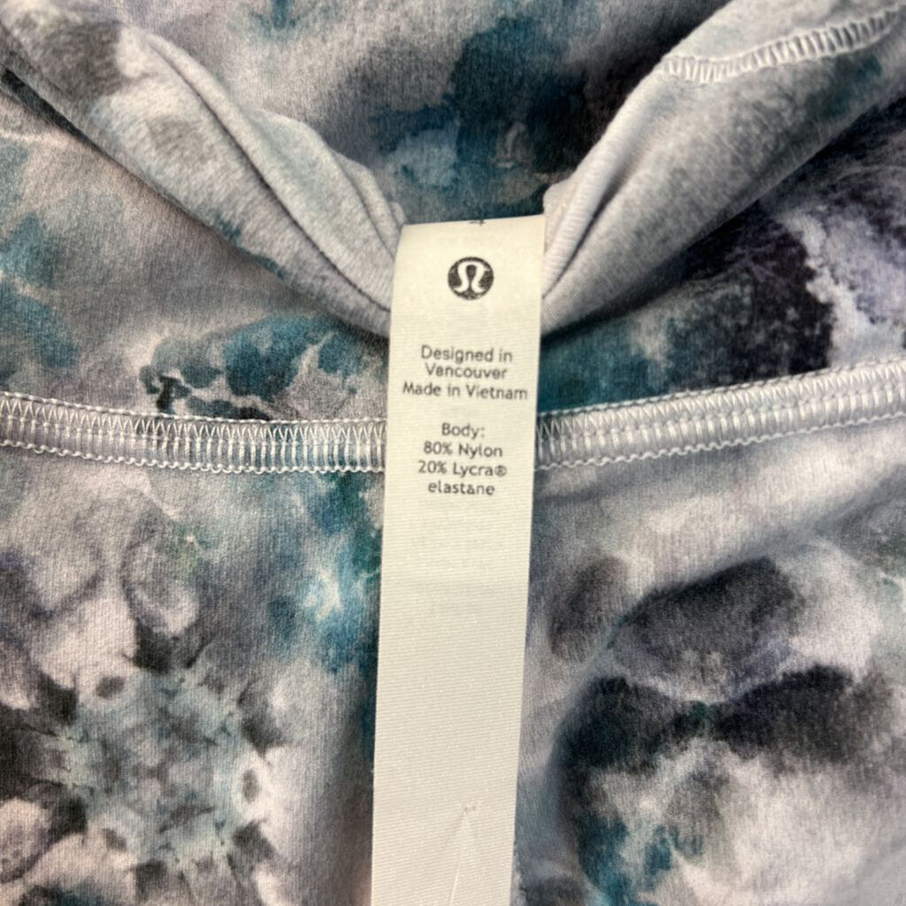 Lululemon Grey/ Blue Print Biker Shorts 4