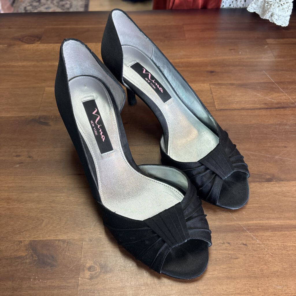 Nina Black Peep Toe Heels 6.5