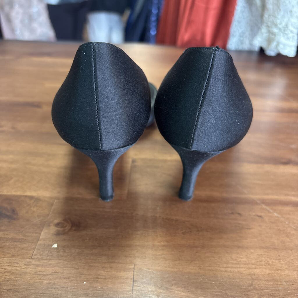 Nina Black Peep Toe Heels 6.5