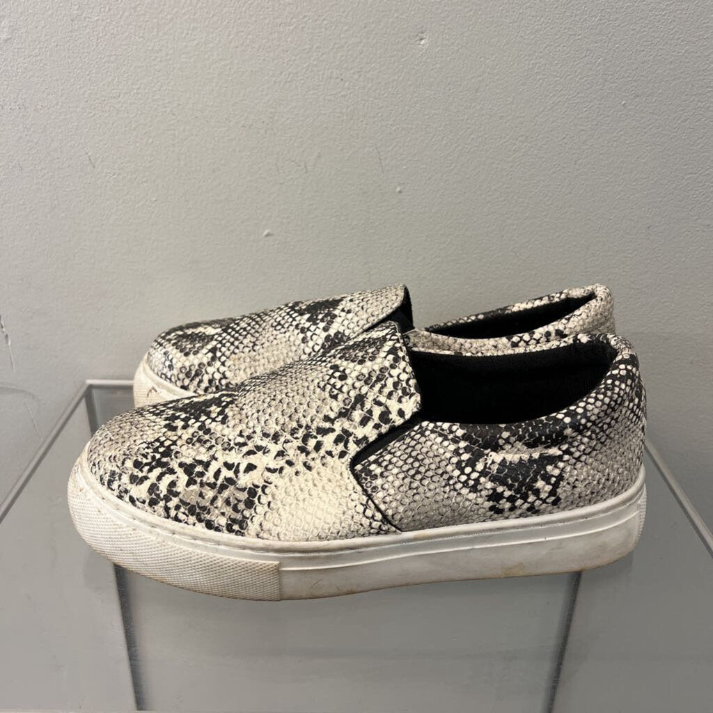 Qupid Black/ White Snakeskin Print Platform Slip On Shoes 8.5