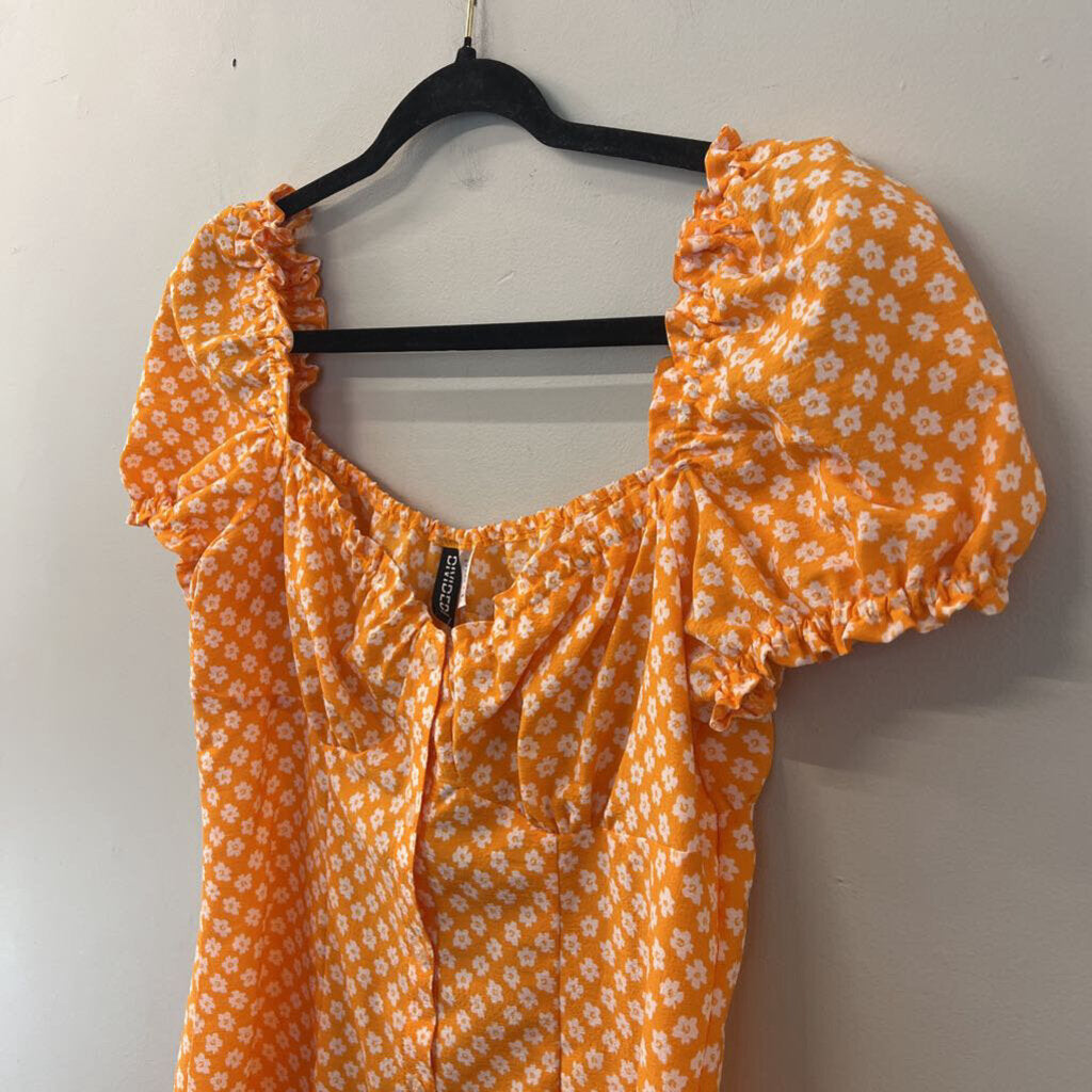 Divided Yellow/ White Flower Print Short Puff Sleeve Dress Medium