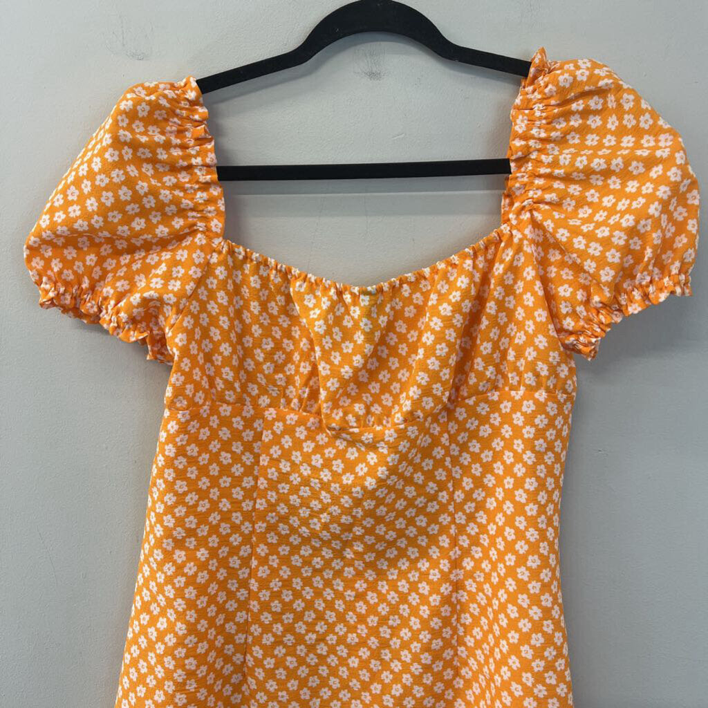 Divided Yellow/ White Flower Print Short Puff Sleeve Dress Medium