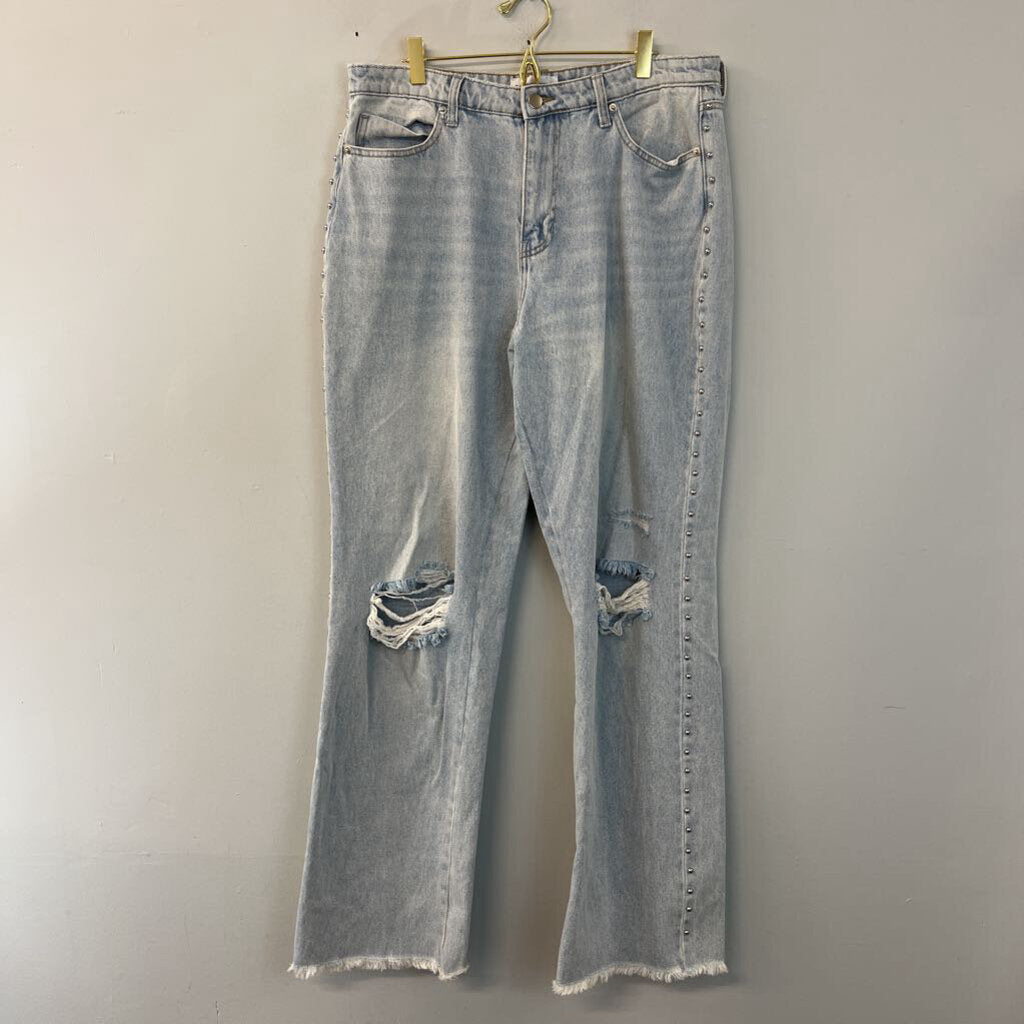 Fashion Nova Light Wash Studded Sides Distressed Jeans 13